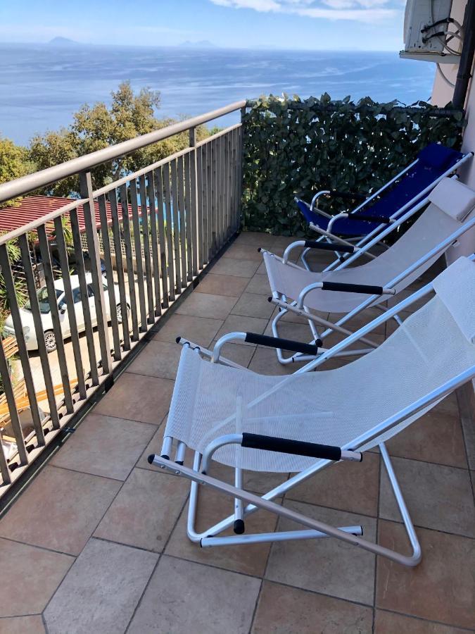 B&B Roomantic & Piscina Idromassaggio Cefalu Luaran gambar