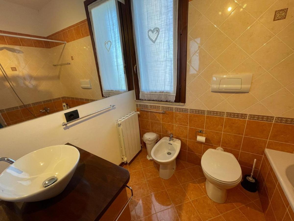 B&B Roomantic & Piscina Idromassaggio Cefalu Luaran gambar
